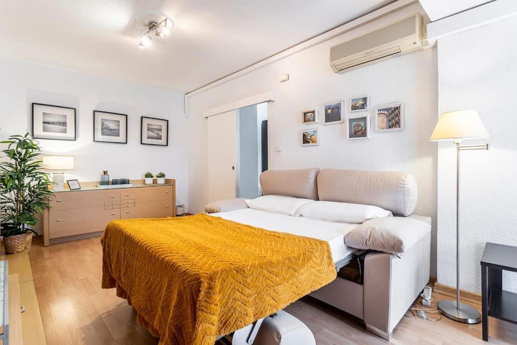 Precioso Piso Moderno: Terraza, A/C, Netflix, Wifi Apartment บาเลนเซีย ภายนอก รูปภาพ