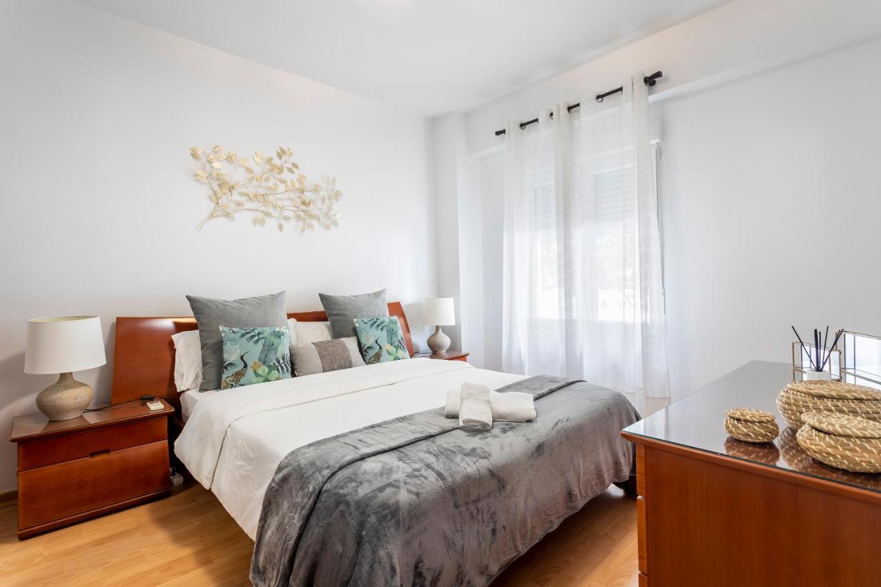 Precioso Piso Moderno: Terraza, A/C, Netflix, Wifi Apartment บาเลนเซีย ภายนอก รูปภาพ