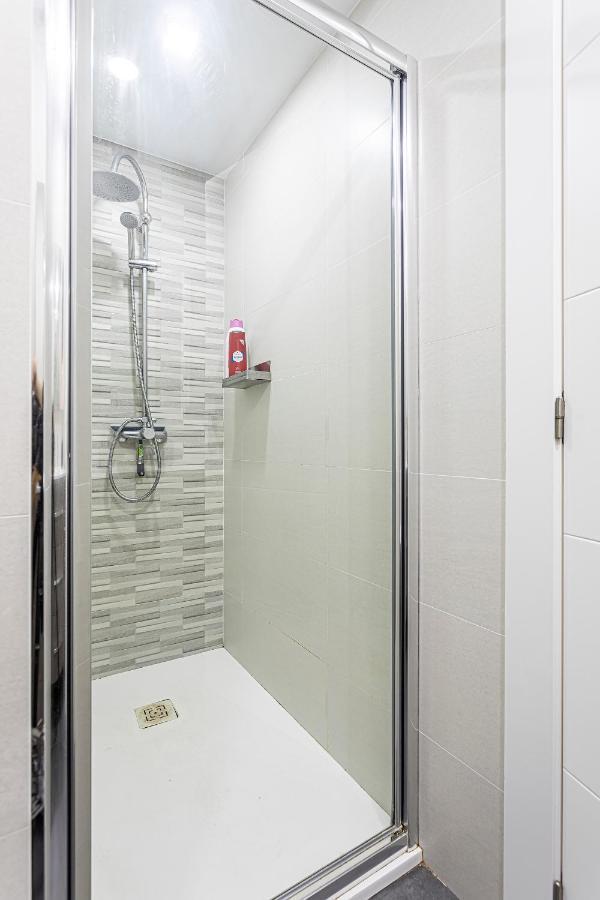 Precioso Piso Moderno: Terraza, A/C, Netflix, Wifi Apartment บาเลนเซีย ภายนอก รูปภาพ