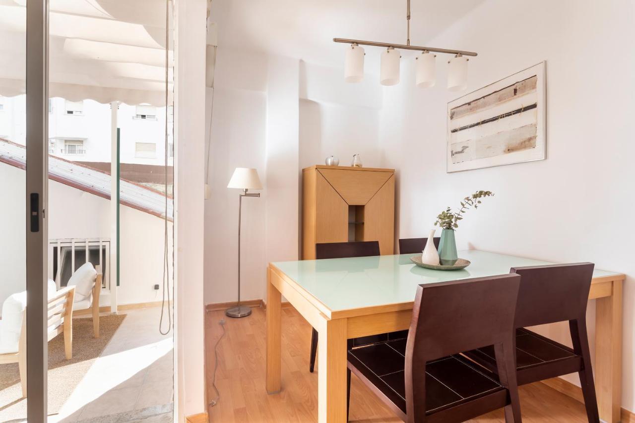 Precioso Piso Moderno: Terraza, A/C, Netflix, Wifi Apartment บาเลนเซีย ภายนอก รูปภาพ